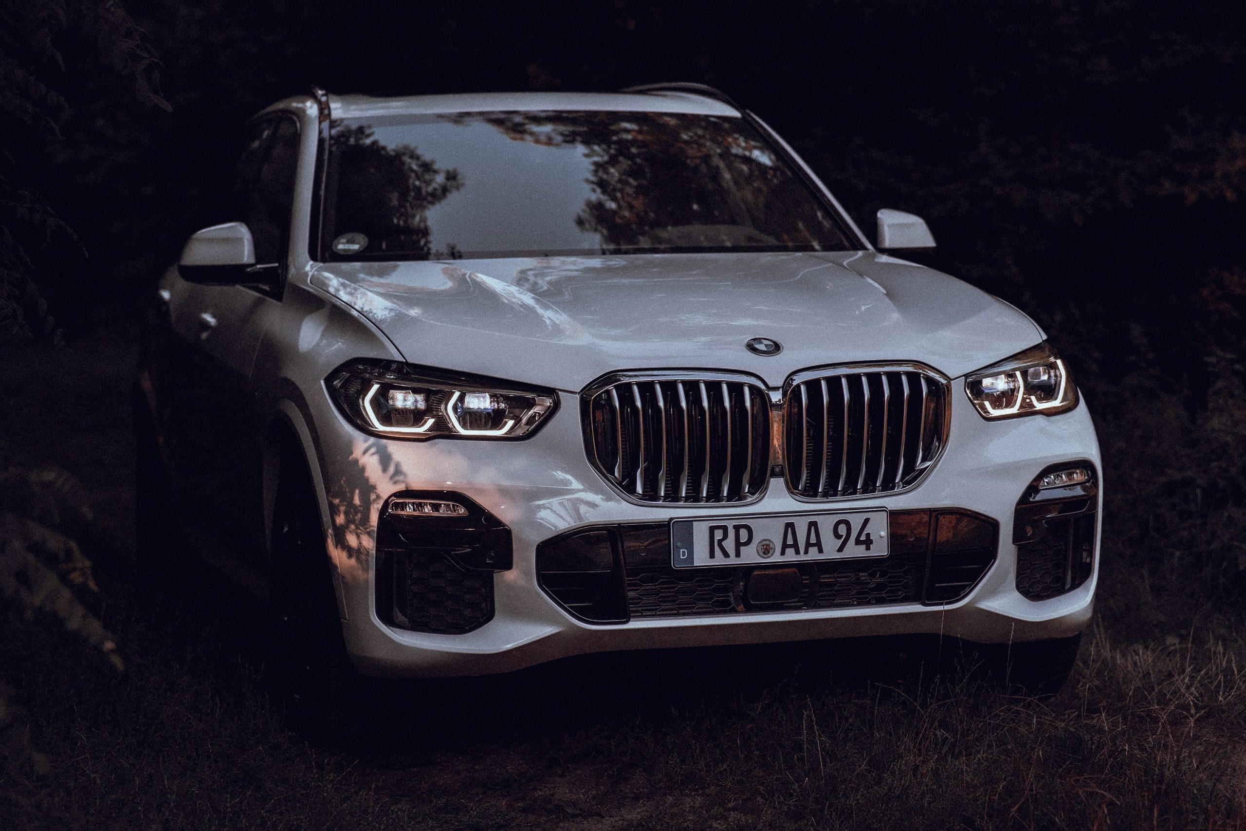 voiture blanche